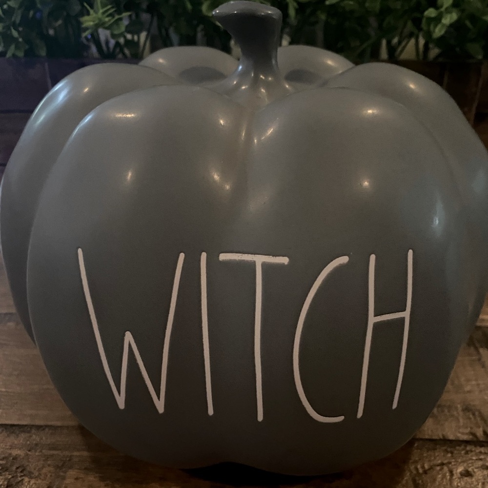Rae Dunn Pumpkin